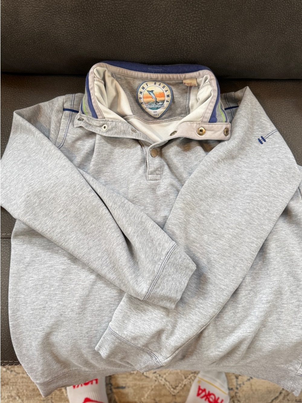 Tommy Bahama Men’s Light Gray Zip-Up Collar Sweater with Navy Trim